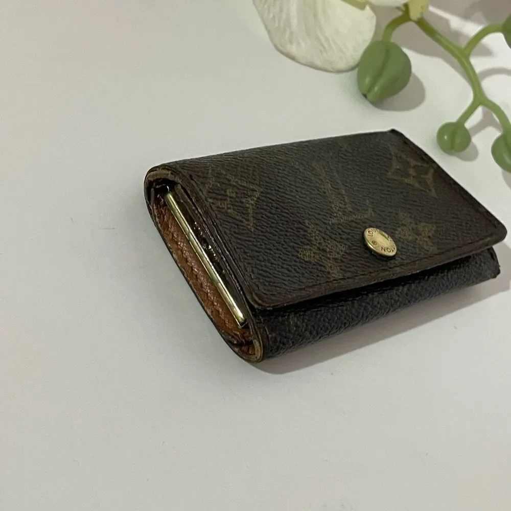 Louis Vuitton Monogram 4 Key Wallet